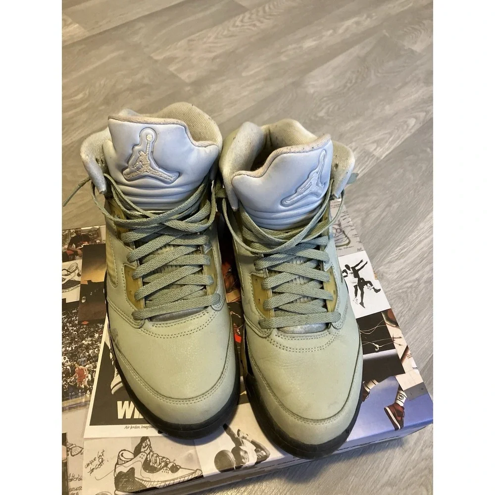 Jordan 5 Retro Lightning trainers in white and green Men Size 10.5